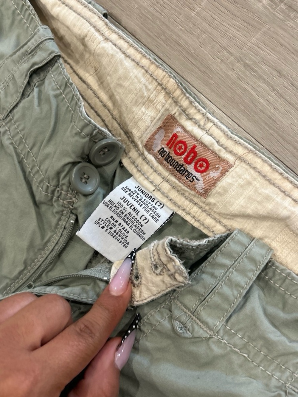 NOBO light sage green casual cargo shorts - Picture 2 of 3